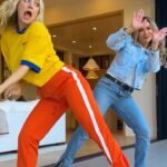 Kelli Erdmann Instagram - Dancing with @allisonholker always brightens by day ☀️☺️DC: @cost_n_mayor #everybodydancenow #dance #happykelli #allisonholker #cnmchoreo