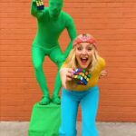 Kelli Erdmann Instagram - Who wants to see the results?! #rubixcube #behindthescenes #bts #happykelli #greenman