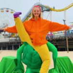 Kelli Erdmann Instagram - Can Can, can you do the Can Can?😝 #dance #cancan #happykelli #greenman #behindthescenes