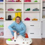 Kelli Erdmann Instagram - PSA: DO NOT put your bassinet in sport mode! #crocs #bassinet #baby #happykelli