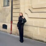 Kelly Bailey Instagram - bonjour From paris 🩷