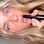 Kelly Bailey Instagram – Everyday Make-up with Armani Beauty 
@armanibeauty 🫦

 #armanibeauty #makeup #luminoussilk #pub