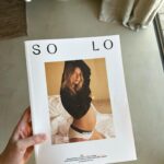 Kelly Bailey Instagram – Foi aqui na @malhadinhanova que fotografámos para a @s__o_l___o, foram três dias com uma equipa de sonho onde não faltou espaço para a criatividade num lugar que já faz parte da nossa história. 
Tinha mesmo de ser aqui. 
Hoje, já com o Vicente nos braços ponho a leitura em dia desta revista que vale cada página. 
Já está nas bancas