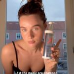Kelly Bailey Instagram - Pub the power of decalcification-repaired strong gorgeous hair with PREMIÈRE, the new routine by @kerastase_official #kerastaseportugal #reigniteyourinnerstrength