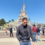Kelly Brook Instagram - Happiest Place on Earth @disneylandparis 💕🌸🎂🏰