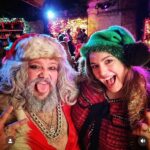 Kelly Brook Instagram - I met the Hilarious @drumbobaggins “BAD SANTA”🎅🏼 he was Naughty and Nice and we Loved it!!! Thank you @humbugchristmas for the Heart Christmas Party of Dreams!! Can’t believe it snowed!!!! ❄️❄️❄️❄️❄️