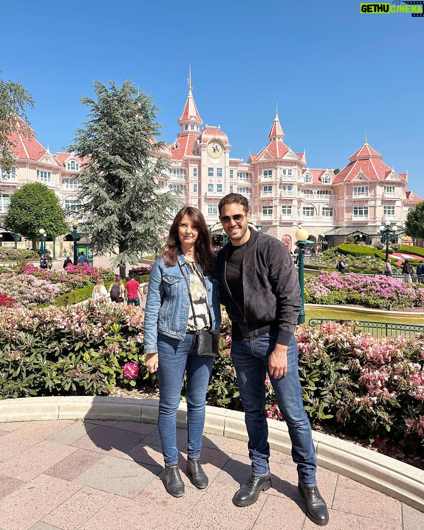 Kelly Brook Instagram - Happiest Place on Earth @disneylandparis ππΈππ°