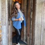 Kelly Brook Instagram - Cabin Fever 🥵 thanks @fandfclothing for Kitting me out this Autumn!!! All the Layers! #fandfclothing #Tesco #Ad 📸 @jeremyparisi