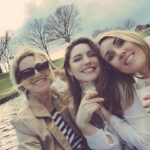 Kelly Brook Instagram - Happiest of Birthdays to my absolute Angel of a Friend @dollytomtom @jojo_blooms Too many memories to include in a carousel!! A Friendship that spans decades and continents!! Kindred Sprits! You make me laugh more than anyone else! Thank you for all you are and everything you do for everyone especially my Family. I can’t believe my Bestie is 50 !!! Love you so much ❤️❤️❤️❤️ Happiest of Birthdays 🎂❤️✨ xx