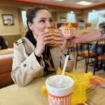 Kelly Brook Instagram - 🤠🌶️🐛📍🇺🇸🌿🍔🌪️ @traveltex #Texastodo #LetsTexas