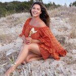 Kelly Brook Instagram - Last day of Holiday but make it Glamour 🐚