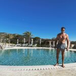 Kelly Brook Instagram - We Travel alot but rarely Holiday!! This was definitely the ULTIMATE holiday! If your looking for beautiful scenery, incredible beaches and 5star Service look no further than @7pinessardinia only 2hrs from London yet we felt a world away!! The most stunning resort and the best food on the planet! Can’t wait to return! Thank you @7pinessardinia #7pines #7pinessardinia #destinationbyhyatt and of course @jet2pics for a trip of a lifetime ⚓️💙🇮🇹🍅🐚🌸