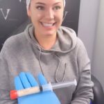 Kelly Brook Instagram - Guys I had the Trout Sperm Facial 😂😳🐟🐟 Wow!! This is a Game changer!! Thanks to @revereclinics @drsachmohan for being so patient and talking me through his P5 Treatment! I can be so lazy with my Skincare as I know most of the expensive creams and products on the market do not produce the results they promise! A combination of PRF, Polynucleotides, Peptides, Profhilo®, Pico Genesis is called the P5 and it was not at all painful! I’m such a baby and hate the idea of Fillers in my face and avoid them at all costs! This is a game changer and it’s so nice to support my dear friend Sach who I have trusted with my skin for 15 Years #Gifted
