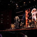 Kelly Clarkson Instagram – Atlantic City, what a fun show last night! Thank you, Ruby, for helping me with Heartbeat song 💜 can’t wait to see y’all tonight @hardrockhcac