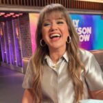 Kelly Clarkson Instagram – 😱 🎉 Shoutout to our incredible @kellyclarksonshow team for *8* @daytimeemmys nominations AND @thewebbyawards WIN!