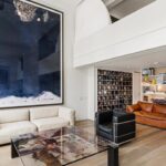 Kelly Jean Killoren Instagram - GALLERY STYLE LIVING| 240 CENTRE STREET| 3DE| My beautiful listing is sun drenched, spacious, and holds a dramatic open living room. This 3bedroom/ 3bathroom is $6995M @douglaselliman @lynnesamonemazin #newyork #realestate