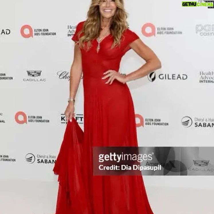 Kelly Jean Killoren Instagram - Thank you OSCARS, @directv , @ejaf for an amazing night in Los Angeles ❤️ dress @maisonalaia hmu @marinaproctor jewelry @rosalinalydster @roblowe @lara.spencer @suttonstracke @paulaabdul @pr.raconteur @idabo23 @bravotv @douglaselliman #oscars #directv #ejaf #losangeles #douglaselliman #kkblovesyou