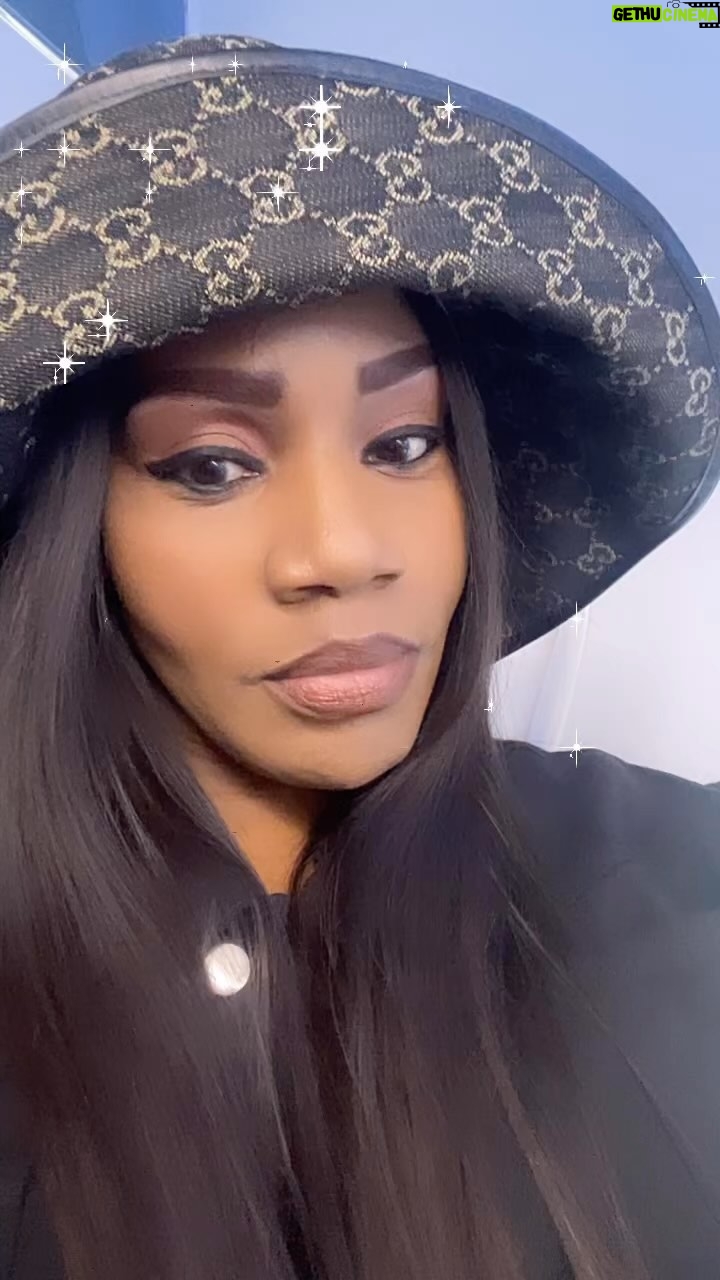 Kelly Price Instagram - Happy Saturday 😊😊😊!!!!!!!
