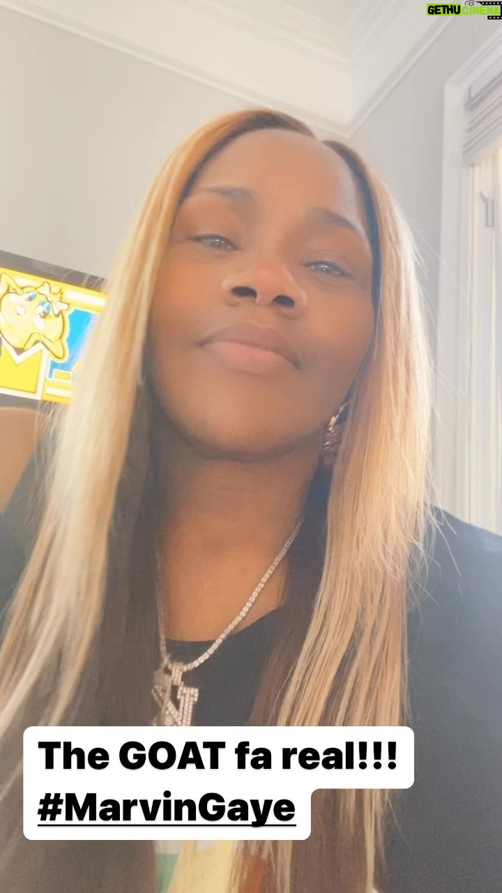 Kelly Price Instagram - Marvin got me ALL IN MY Feelings lately 😂😂😂