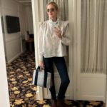 Kelly Rutherford Instagram – 🤍☕️