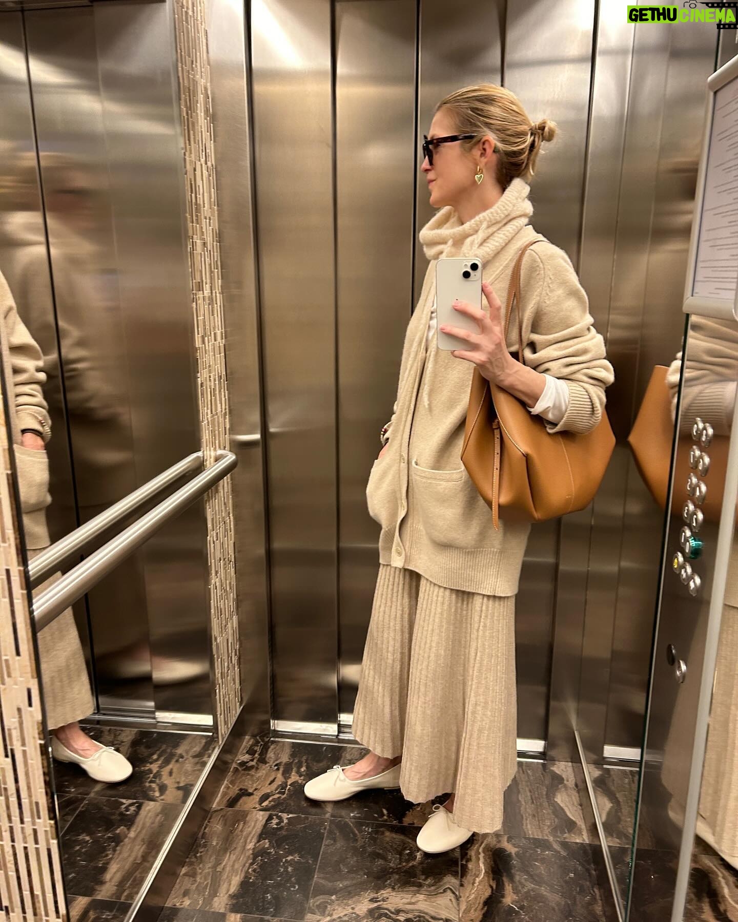Kelly Rutherford - 52.9K Likes -