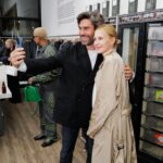 Kelly Rutherford Instagram - @izipizi x @engineered_garments_official 🤍☀️