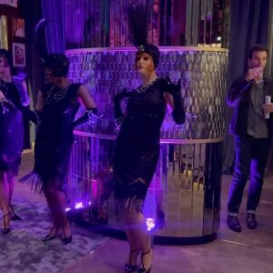 Kelly Vedovelli Instagram - Recap soirée @princedegallesparis pour @tarayrenorbert bravo @jeremy_lenormand 
Ras <3