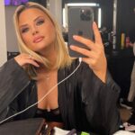 Kelly Vedovelli Instagram - Ready to go => @tpmptv 🖤
