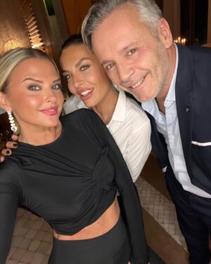 Kelly Vedovelli Instagram - Happy New Year with the best ❤️‍🔥
@apmgirls_europe @apmmonaco 
Publicité non rémunérée