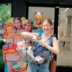 Kemisara Paladesh Instagram - ช่วงนี้ ซัมเมอร์นี้ Watsons เค้ามีโปรดีโปรแรง ก็เลยต้องซื้อของตุนไว้หน่อย นอกจากดีลดีๆจากสินค้า Unilever แล้ว ยังมีของแถมพรีเมียมอีกเพียบทั้งหน้าร้านและออนไลน์เลย! ช้อปของใช้ตุนไว้เลย ที่ Watsons ทุกสาขา ตั้งแต่วันที่ 28 มี.ค. - 24 เม.ย. 67 นะค้าา 💙🤍 #watsons #watsonsonline #Unilever