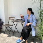 Kemisara Paladesh Instagram – lunch break 🌭☕️