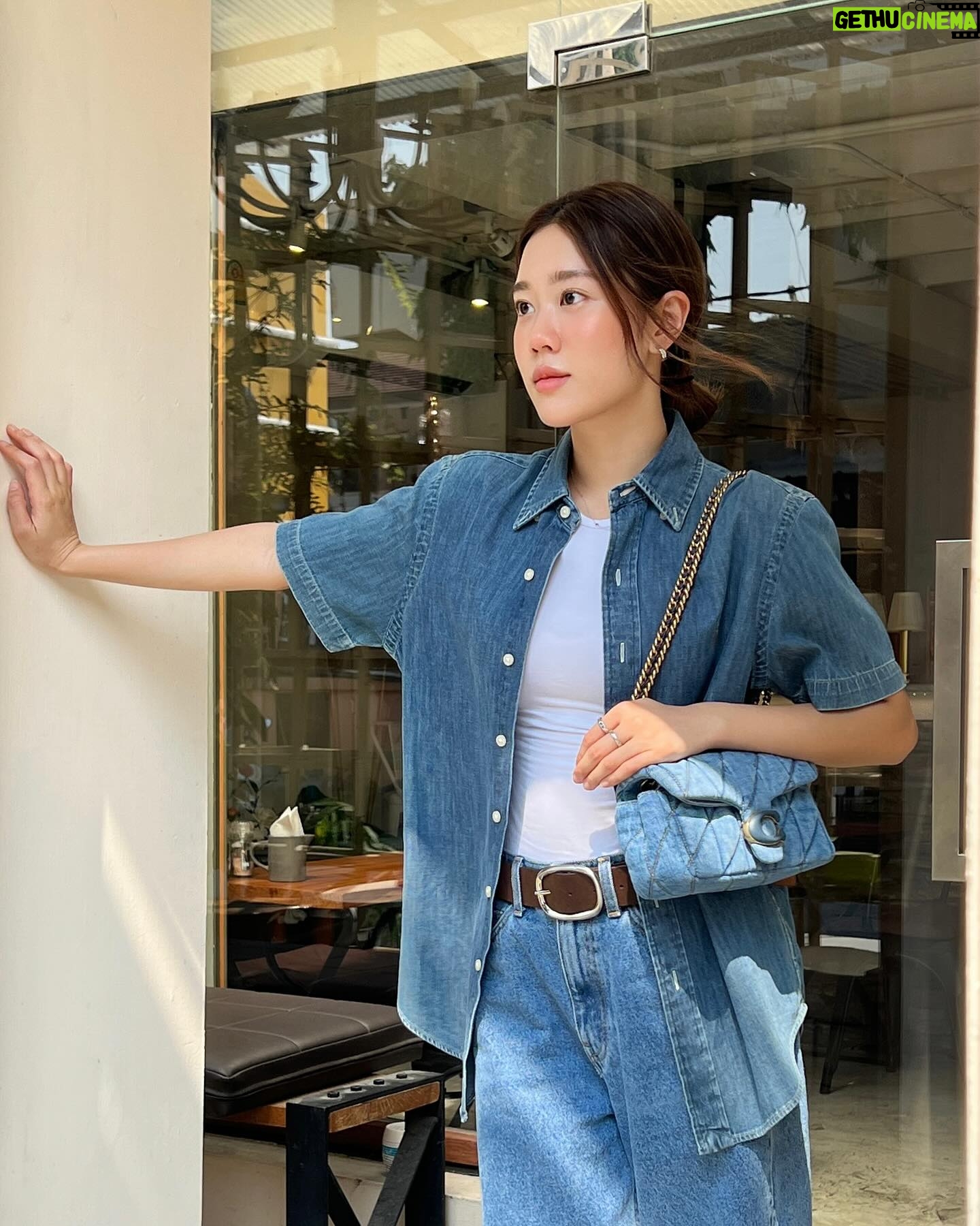 Kemisara Paladesh Instagram - 👖 #CoachNY @Coach @pacificagroup