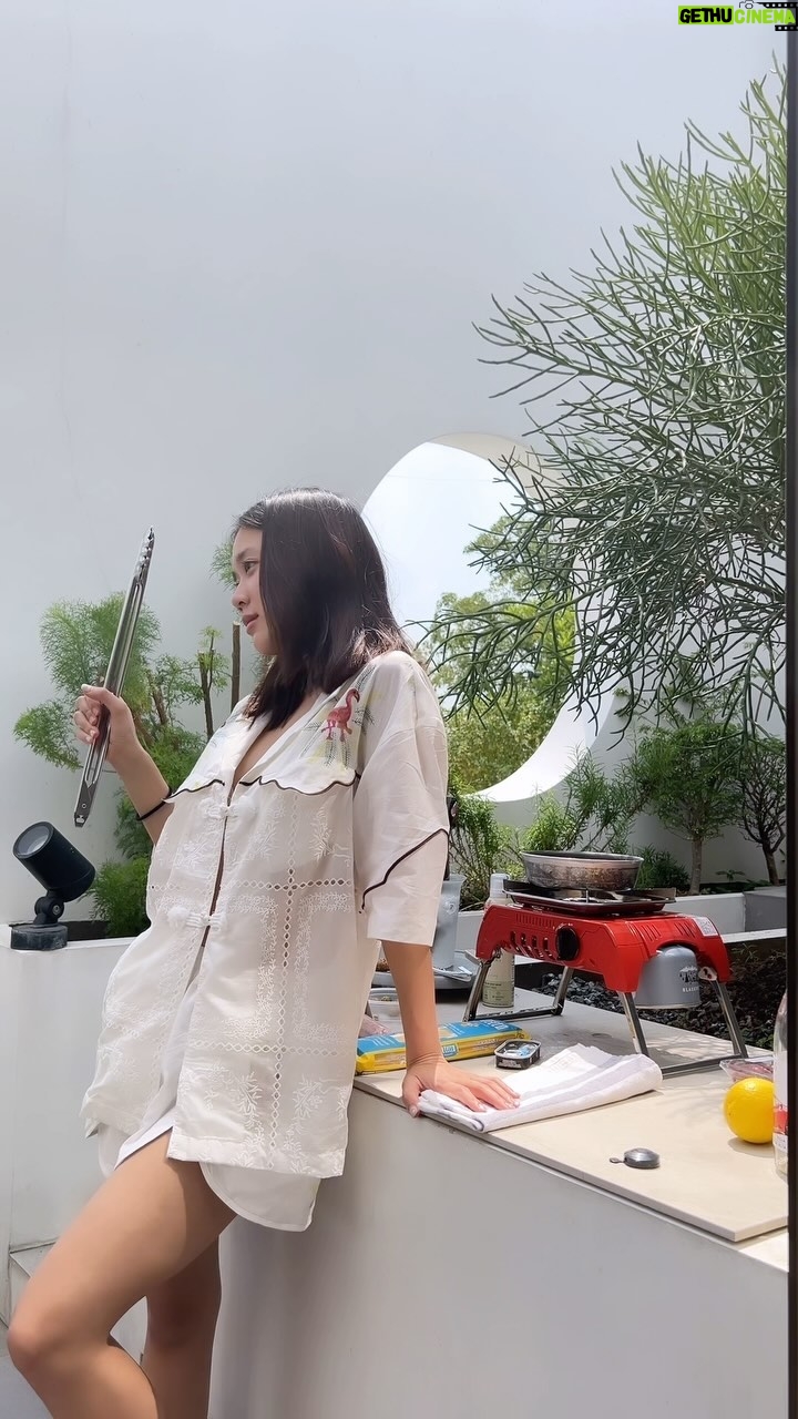 Kemisara Paladesh Instagram - sunday cook by the Bangkok heat 🍝