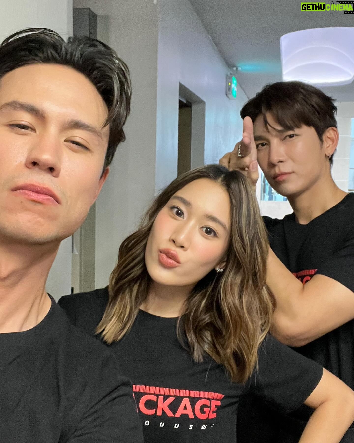 Kemisara Paladesh Instagram - Last night was unforgettable ✨ Thanks to @iradaawear for adding the perfect touch to my premier look! 💖 #ThePackageTH #พัสดุฝ่าแดนมรณะ