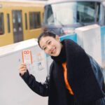 Kemisara Paladesh Instagram - เมื่อวานเราพาไปเมือง Chichibu กันแล้ว วันนี้เราจะพาทุกคนเที่ยว Kawagoe กันค่ะ เป็นเมืองที่ทุกคนเรียกว่า Little Edo หรือย่านเมืองเก่าใกล้โตเกียวนี่เองง วันนี้เราเดินทางด้วยรถไฟสาย Seibu Railway เหมือนเดิม แต่เพิ่มเติมคือเราไปขึ้นที่สถานี Seibu Shinjuku เพราะจริงๆรถไฟสาย Seibu มีให้บริการหลายสถานี แต่เพราะสถานี Seibu Shinjuku เนี่ยเป็นสถานีกลางและใหญ่สามารถนั่งรถไฟไปได้ยาวๆและถึงที่หมายเลย บัตร SEIBU KAWAGOE PASS ก็จะหน้าตาแตกต่างจากที่ Chichibu แต่เหมือนเดิมนะคะ เราต้องเก็บบัตรไว้เพราะต้องใช้ทั้งวัน เดี๋ยวตอนะเย็นพาไปเที่ยวต่อนะคะ รอนะ 🫶🏻 #ญี่ปุ่น #รถไฟเซบุ #ไซตามะ #seiburailway #โตเกียว