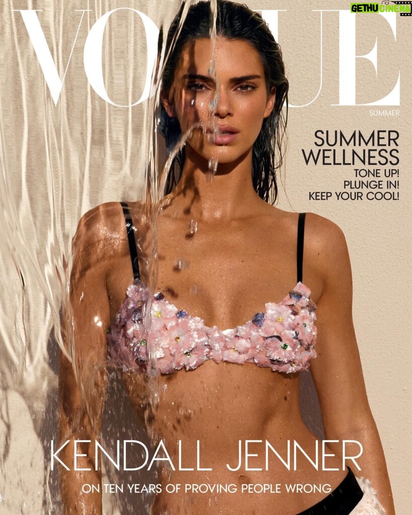 Kendall Jenner Instagram - 10 years since i started my journey in this industry and i’m feeling all the emotions, but mostly, gratitude. i came into it young, nervous, excited, eager and also, unsure of how it would all turn out. i’ve seen the world and met so many incredible humans/creatives. modeling has changed my life. i am so grateful for the people who have believed in me along the way. proud of myself for working hard, staying true to me and taking care of my wellbeing. thank you Vogue and Anna for being constant supporters. i’m living my dream. if i could go back and start all over i would do it again and just give my 17 year old self a hug and tell her it’s all gunna work out! i’d be so lucky to experience another 10 years. the journey isn’t over ❤️ @voguemagazine shot by @mertalas @macpiggott