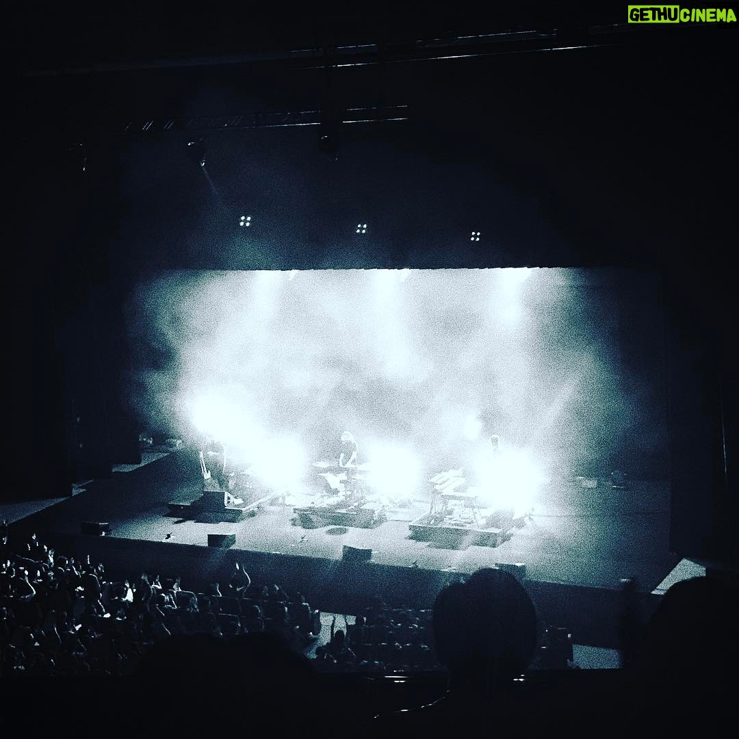 Kenshi Yonezu Instagram - James Blakeかっこよかった。