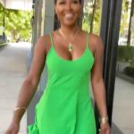 Kenya Moore Instagram – A little green apple 🍏 covered in chocolate 🍫  Have a beautiful Saturday!