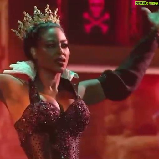 Kenya Moore Instagram - What more can I say? A lot… PLEASE bear with me this is PART 1 I have to get this all out! Again PART 1 What an amazing experience- a dream I’ve have for 16 years when I would watch @dancingabc with my Grandmother Doris who I lost to Alzheimer’s in 2017. I want to thank queen Deena Katz for your generosity and grace I love you! Shannon Barr @sbarr06 you championed for me and I will never forget that! Thank you friend you are a bad ass. To @dancingabc @bbc @bbcstrictly @bravotv @andy thank you for giving me this platform and the opportunity to live my best life and to show the world that a little Black girl from Detroit can live her dreams and show the world my REAL heart. To my fans and #teamtwirl you had my back! I love you. I could not have done this without you! This is only Part ONE as IG wouldn’t let me post everyone. @brandonarmstrong you will have a separate post of course! THE QUEEN HAS LEFT THE BUILDING 👸🏾 Tribute @thekenyamooreroom