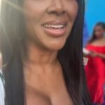 Kenya Moore Instagram - Live from the Blue carpet premiere of “The Little Mermaid” with @thebrooklyndaly