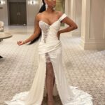 Kenya Moore Instagram - Keeping my head up #RHOA @lsodesigns Makeup: @whippedbykiara Hair Care:@kenyamoorehair #fighter #detroit #313 @dancingabc #resilient
