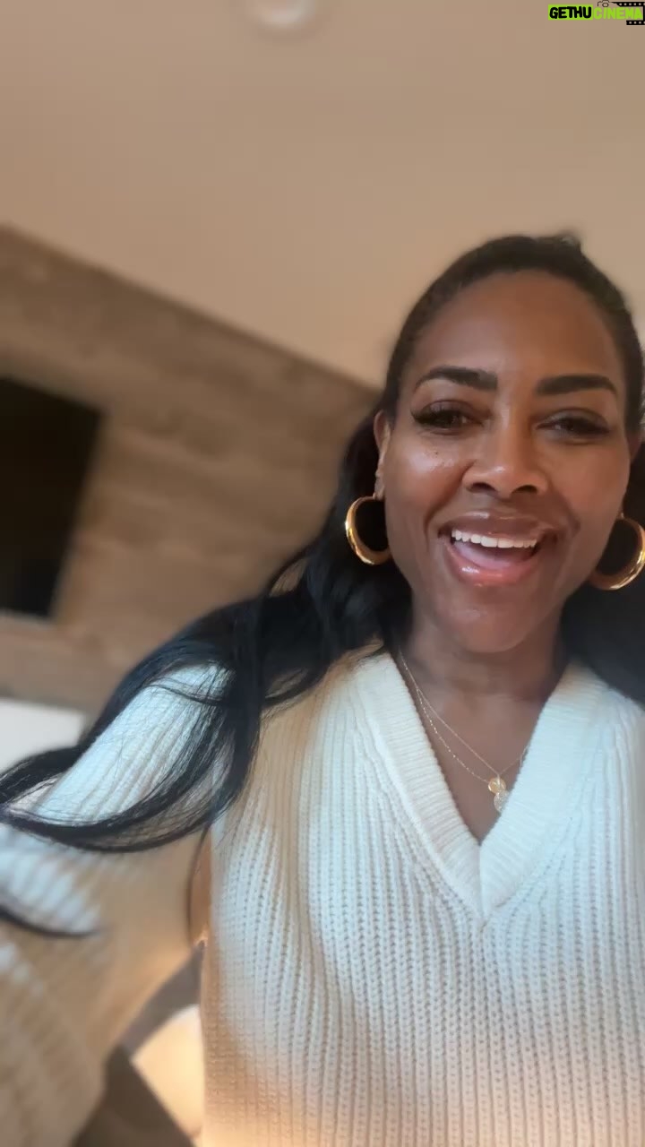 Kenya Moore Instagram - #abductedoffthestreet on @lifetimetv airs now