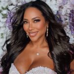 Kenya Moore Instagram - I may be Gone With the Wind Fabulous, but I’m not Going anywhere! 🍑 #sweet16 #RHOA #kenyamoore #kenya #teamtwirl #muva #longeststandingpeach Hair @sewjodie Makeup @iambarbielee Dress @elitepourlavie Location @kenyamoorehairspa