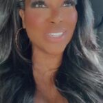 Kenya Moore Instagram - So excited for day two of @bravotv #bravocon2022 Thank you @kathyhilton for your kind words ❤️