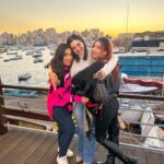 Kenzy Madbouly Instagram - كل سنة ببقى شاكرة ربنا على كل حاجة واهمهم الناس اللي في حياتي، من غير الناس اللي بحبهم، لا الفلوس ولا الشهرة ولا النجاح هيكون ليه طعم. عائلتي وصحابي هما الاول واي حاجة تيجي بعدهم، شكراً يارب على الناس اللي في حياتي❤️ Every year i am thankful everything but on the top of the list i am thankful for the people in my life, without people you love nothing matters, money , success, fame, nothing will make you happy unless you have someone you love to share it with them. I am so thankful for the people i have, my family and friends (my chosen family) you are everything to me❤️