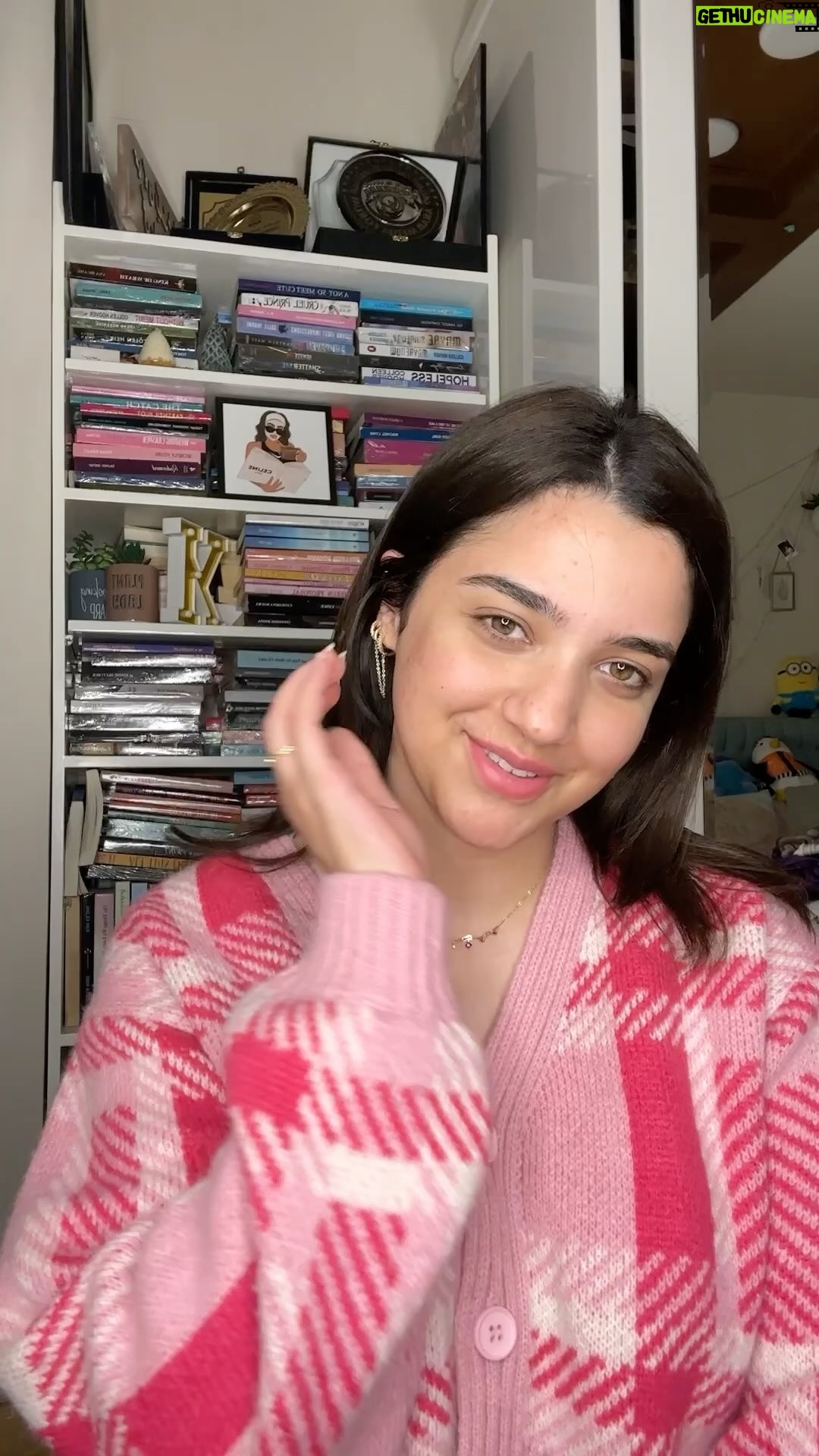 Kenzy Madbouly Instagram - Avon has always supported women since day one 💗 @avon.egypt @baheyafoundation