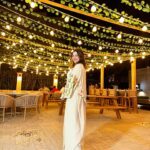 Kenzy Madbouly Instagram - Ramadan vibes are different🌙🤍 At @mo.thehangoutspot 🤍 Kaftan by @patches_eg