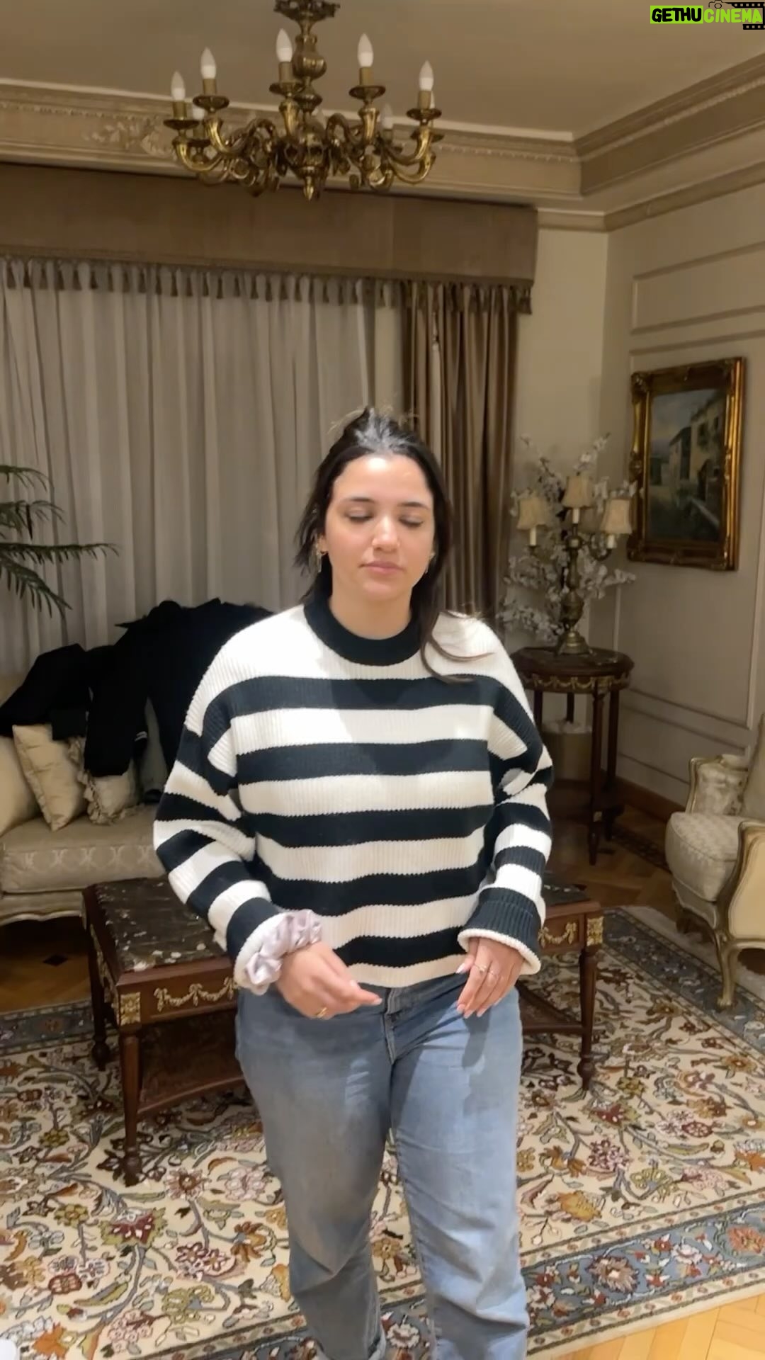 Kenzy Madbouly Instagram - دولابك دولابي 🤷🏻♀️😂 Mention your brother or sister😂
