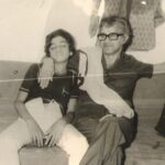 Kerem Alışık Instagram - O gün dayısının elinin altında uyuyan o çocuğun uykusu ne kadar güzel olsa da uyandığında Attila İlhan ı gördüğü anın mutluluğuna ulaşamazdı.... O ellerden ne çok şey öğrendi o çocuk... O eller o çocuğun kalbini ve dünyayı nasıl da kıymetlendirdi... O eller aşkı kavgayı umudu ve şiiri ne çok sevdi...ne çok sevdirdi.. O eller ne zaman bir yaşamayı tutsa... Tutsak etti bizi kendisine... O ellerinle sen her zaman edebiyatın yalnız şövalyesi oldun .. O sıcak ve temiz ellerinden öperim Attila İlhan... iyiki doğdun büyük yolların haydutu.. İyiki doğdun Kaptan... Kutlu olsun Doğum günün...