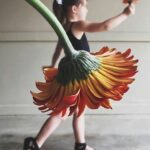 Kerem Alışık Instagram - Acımız ayıbımız kadınımız.. Hunharca oldurulen ,şiddet gören ,haklarına ,bedenine tecavuz edilen ,hor görülen ,çocuk yaşta evlendirilen ,susturulmak istenen,bedel ödetilen ,bedel ödeyen .. Şiirimiz ,şarkımız evleri yuva yapan kadınımız ... Kıymetlimiz fedakarımız kahramanımız ... Kadınımız kadarız ...kadınımız gibi mis kokmalıyız.,, Yuvasına kokusunu veren,Emek veren ,evlat veren,evladını şehit veren , üreten güvenen ,direnen.. Bağışlayıcı Yüreğinde yaşlı gözleri Yaşlı gözlerinde özlemi.. Koynumuzda taşıdığımız Yere göğe sigdiramadigimiz Anamız bacımız can yoldaşımız kadınımız ... Günlerin hepsi sizin olsun Bugünde hergununuz gibi kutlu olsun.. ve